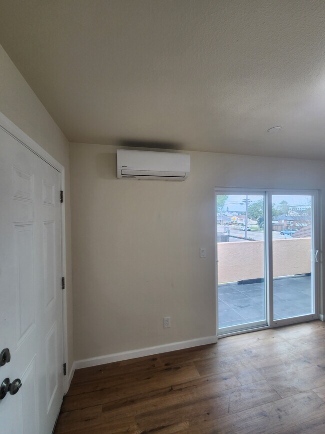 Foto del edificio - 5501 W 119th St