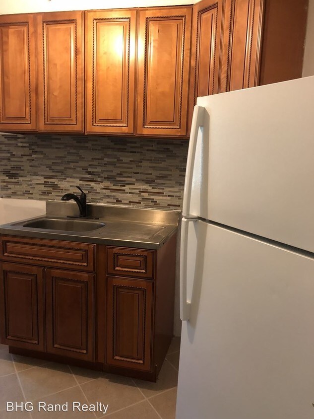Foto principal - 1601 Metropolitan Ave