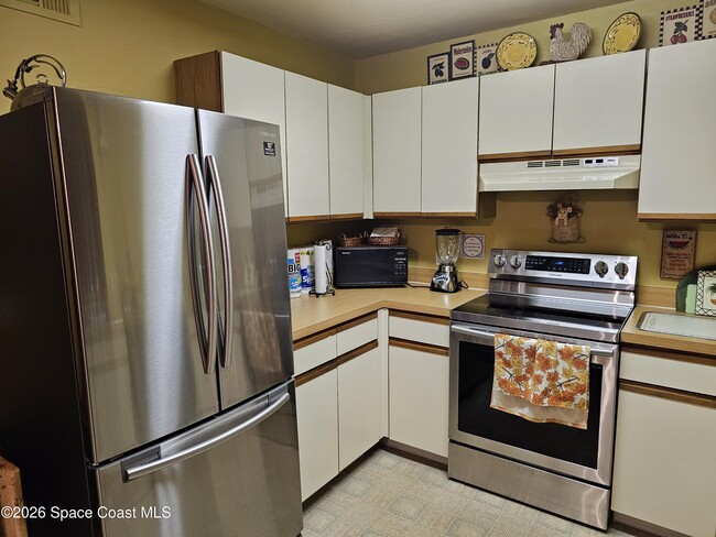 Foto del edificio - 7820 Shadowood Dr