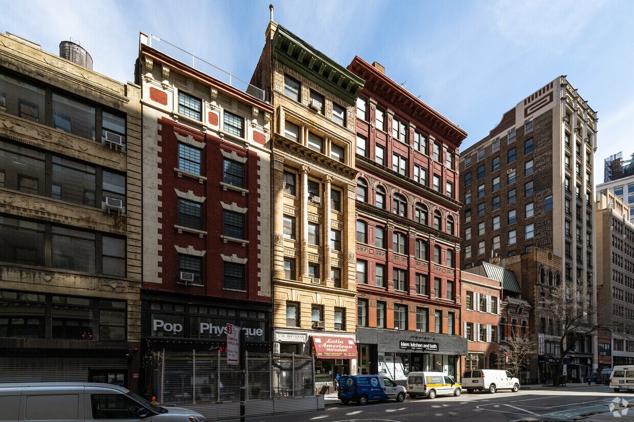 Exterior - 29 W 26th St