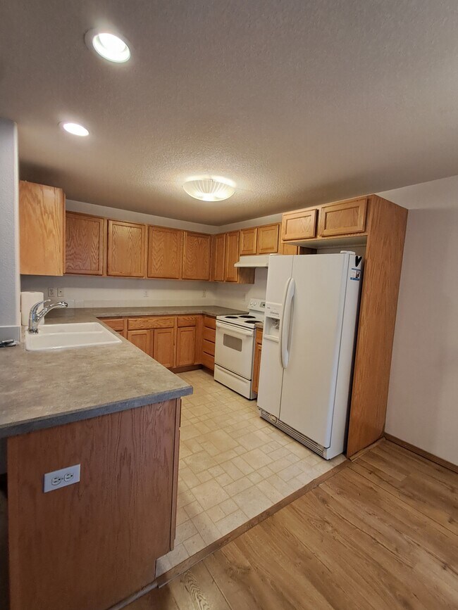 Foto del edificio - 2222 NE 137th Ct