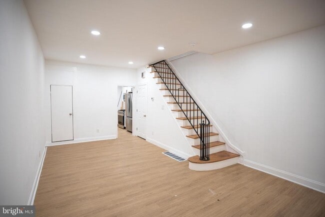 Building Photo - 623 Fitzgerald St