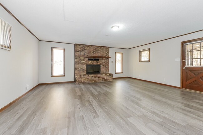 Foto del edificio - 4816 NW Woody Creek Ln