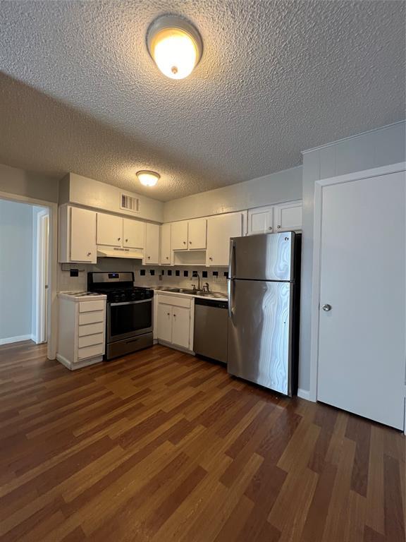 Building Photo - 2307 Barton Village Cir