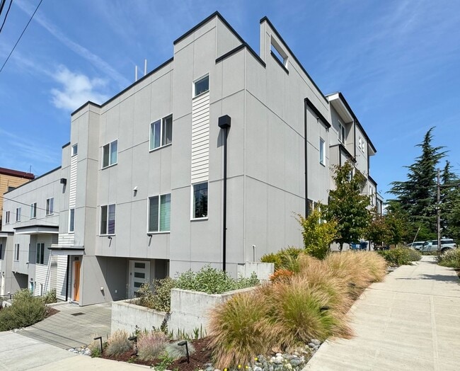New Modern Townhome in North Seattle – Rare Opportunity! - New Modern Townhome in North Seattle – Rare Opportunity!