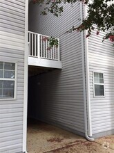 Building Photo - 612 Shoreham Ct