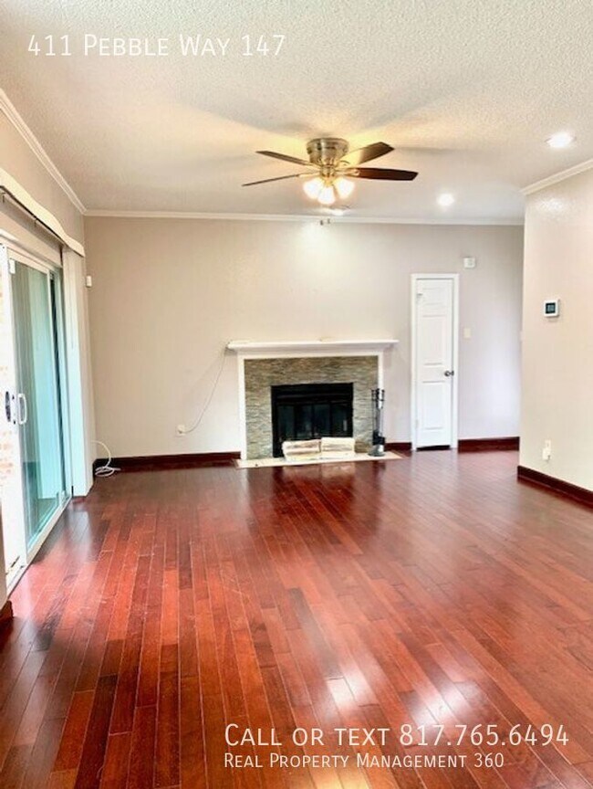 Foto del edificio - Great North Arlington condo available now