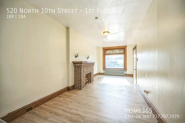 Building Photo - 520 N 10th St