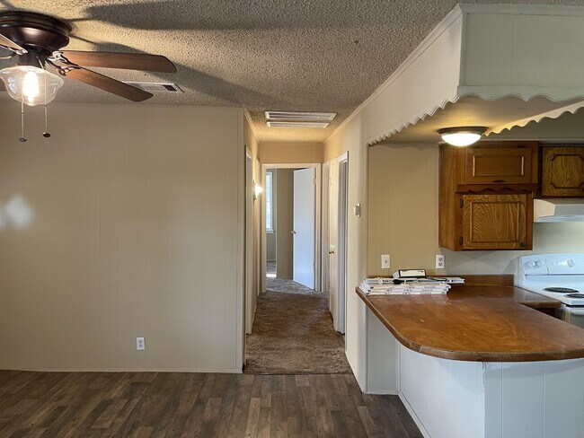Building Photo - 3481 TX-19