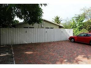 Foto del edificio - 1749 NW 6th Ave