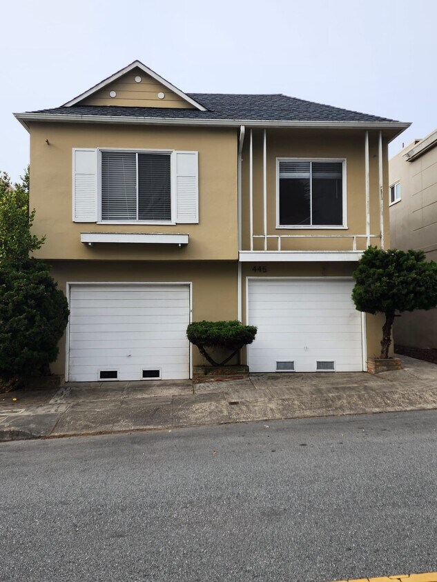 Primary Photo - 445 Dellbrook Ave
