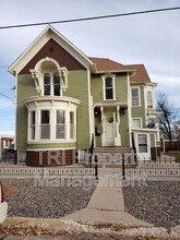 Building Photo - 715 15th St