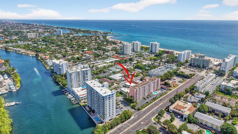 Foto principal - 1450 N Riverside Dr