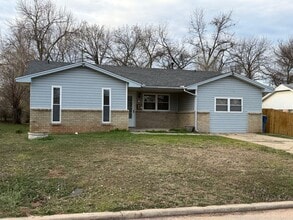 Building Photo - 116 Robin Ln