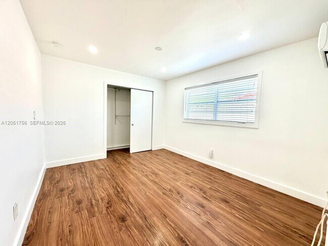 Foto del edificio - 1340 NW 191st St