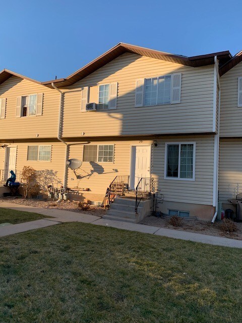 Building Photo - 1350 W 150 N