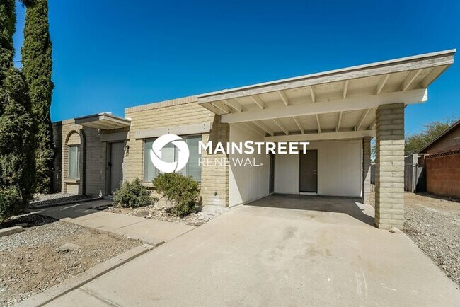 Building Photo - 3 Bedroom Pet-Friendly Home in Tucson, AZ ...