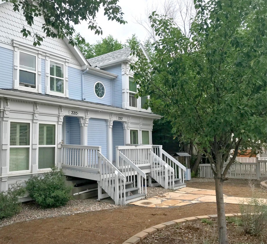 2217 W Uintah St Unit 1, Colorado Springs, CO 80904 Room for Rent in