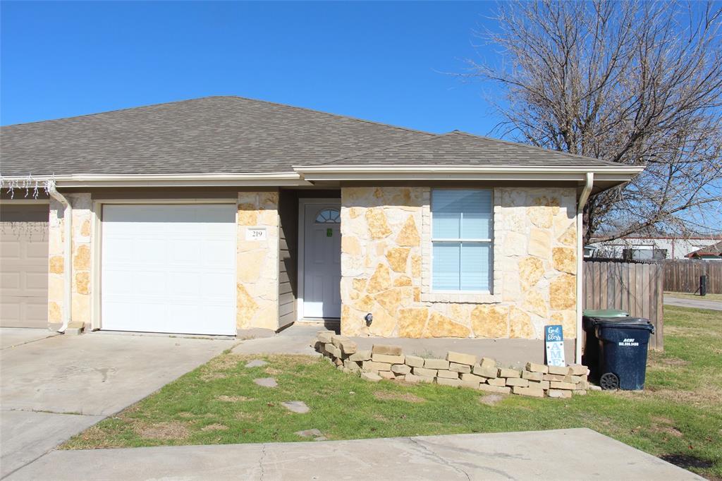 217219 Marvin Cove, Hutto, TX 78634 Townhome Rentals in Hutto TX