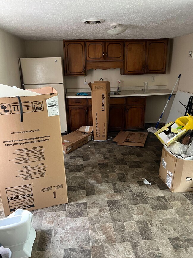 Building Photo - 6666 Hwy 411