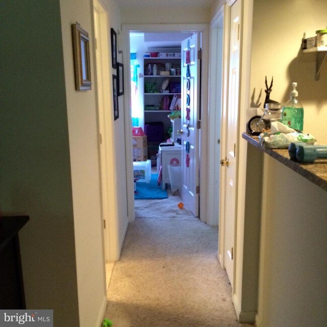 Building Photo - 7514 Hawthorne St