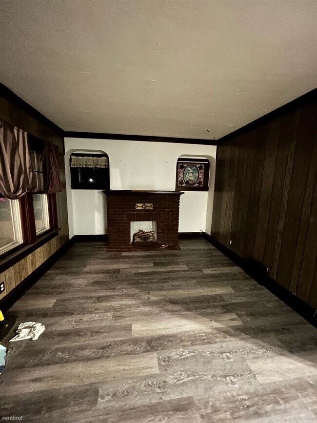 Foto del edificio - 2 br, 1 bath House - 3816 West 135th Stree...