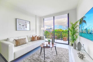 Building Photo - 5350 NW 84th Ave