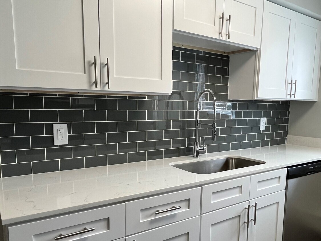 Stephenson House Apartments in Madison Heights, MI