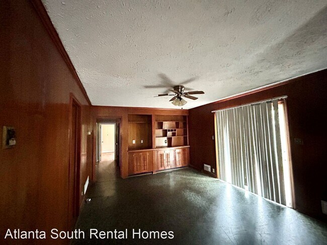 Building Photo - 3 br, 1.5 bath House - 579 North 2nd Street