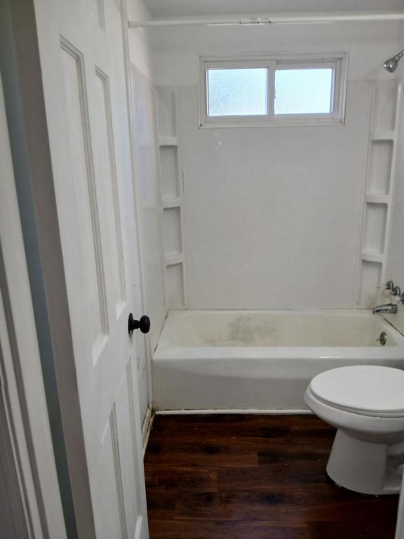 Foto del edificio - 109 N Russell St