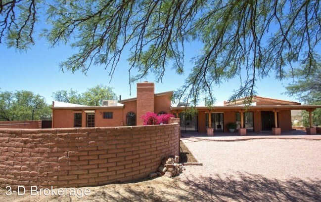 Building Photo - 4 br, 3 bath House - 9055 E Bear Creek Drive