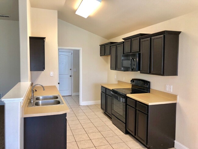 Foto del edificio - Beautiful Home - Southwest Lubbock