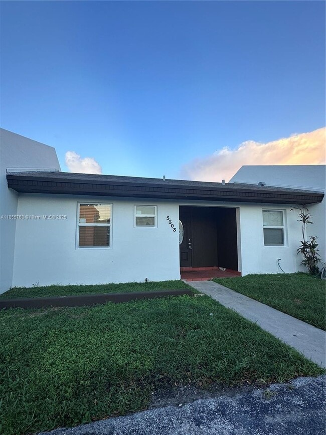 Building Photo - 5303 SW 137th Ct