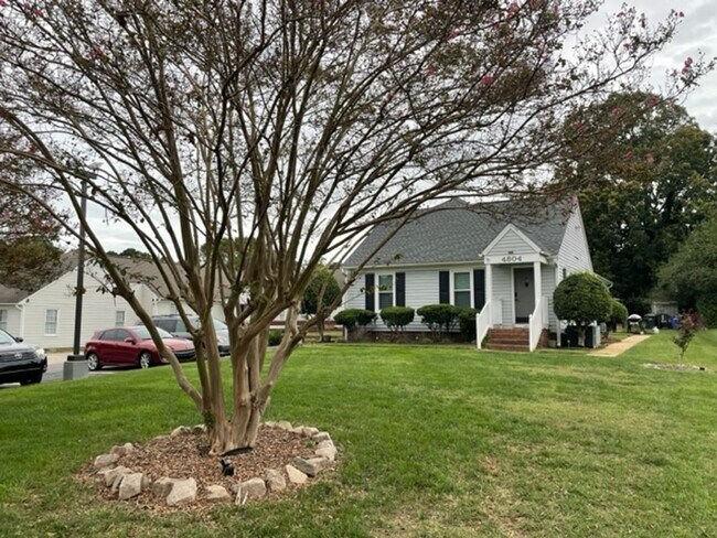 Foto del edificio - 4804 Hoyle Dr