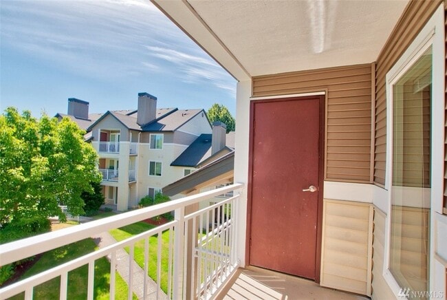 Building Photo - 12300 Harbour Pointe Blvd