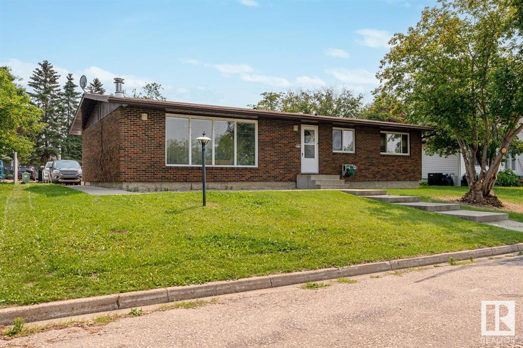 Photo principale - 4819 Lakeshore Dr