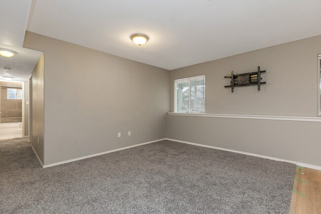 Building Photo - 8181 Kunimoto Ct