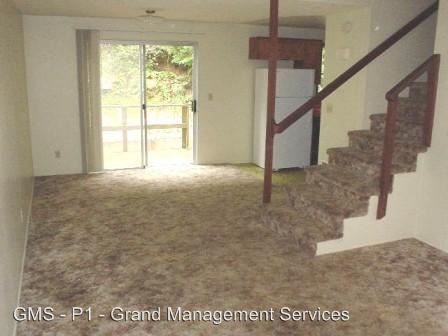 Building Photo - 335 Ackerman Ave