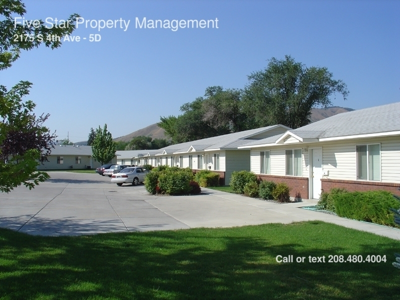 Primary Photo - 2175 S 4th Ave