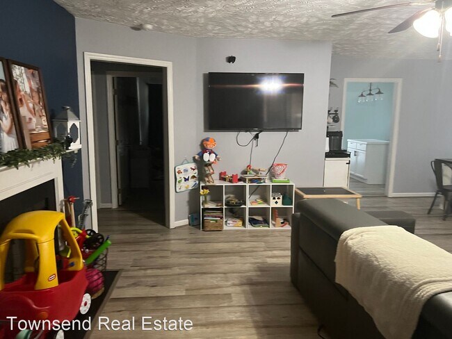 Foto del edificio - 3 br, 2 bath House - 2241 Calista Cir