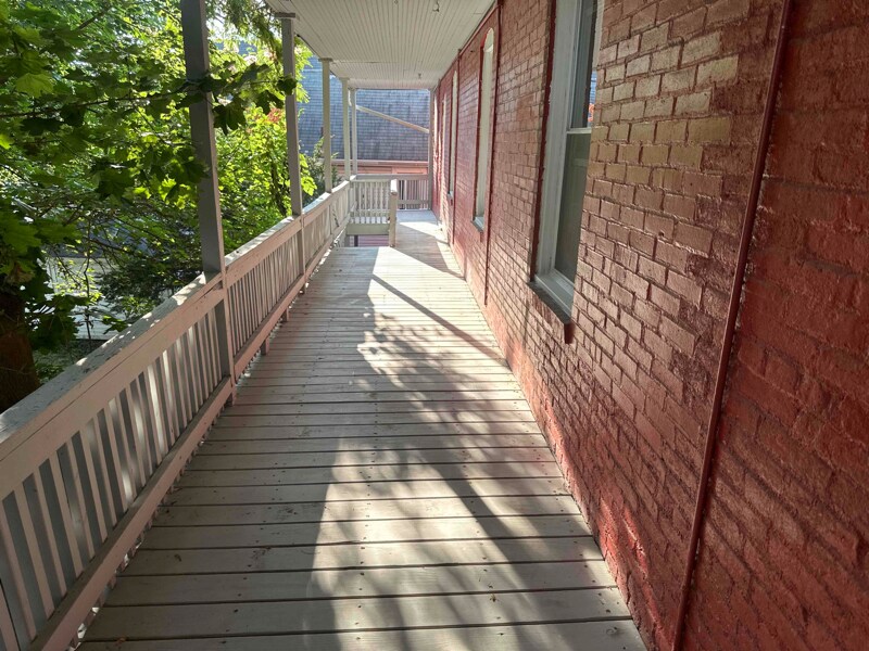 Foto del edificio - 505 W Church St