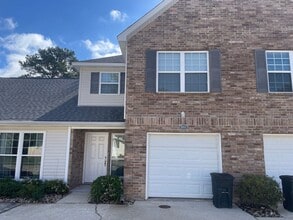 Building Photo - 103 Covington Mdws