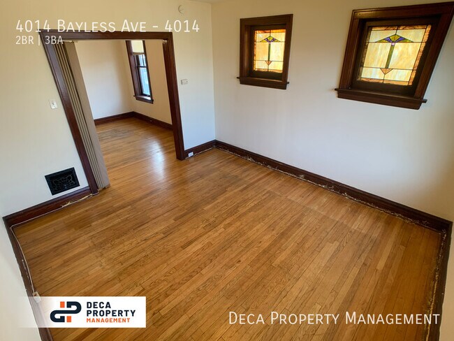 Foto del edificio - 4014 Bayless Ave