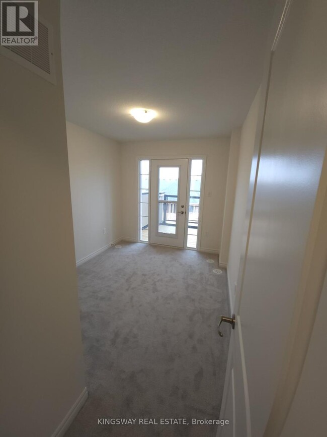 Building Photo - 305-305 Garner Rd W