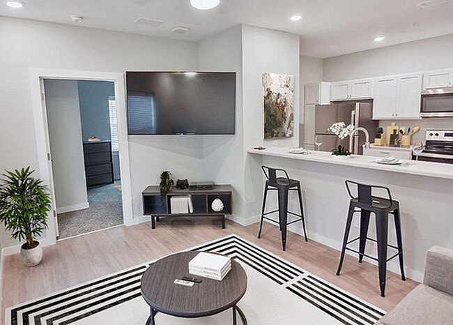 Sala de estar de 2x2 - College Vue on University