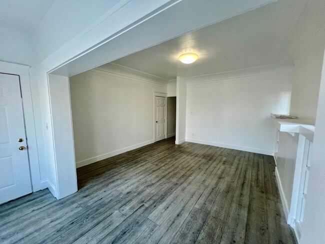 LIVING ROOM - 1853 W Adams Blvd