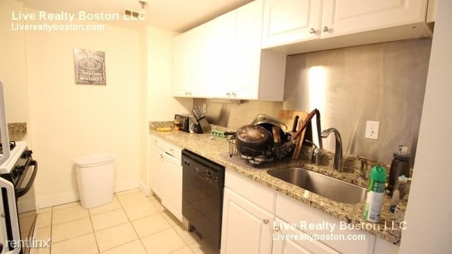 Building Photo - 5 N Beacon St