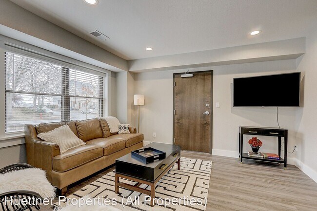 Foto del edificio - 2105 N Booth St