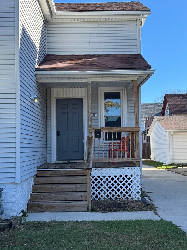 Foto del edificio - 6th Street/Grant