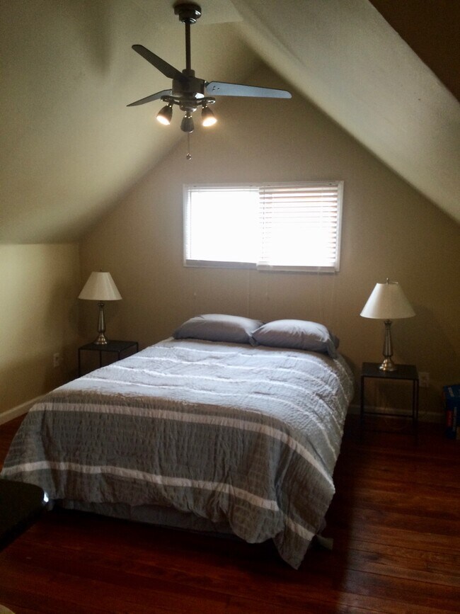 Bed - 12306 Mt Overlook Ave